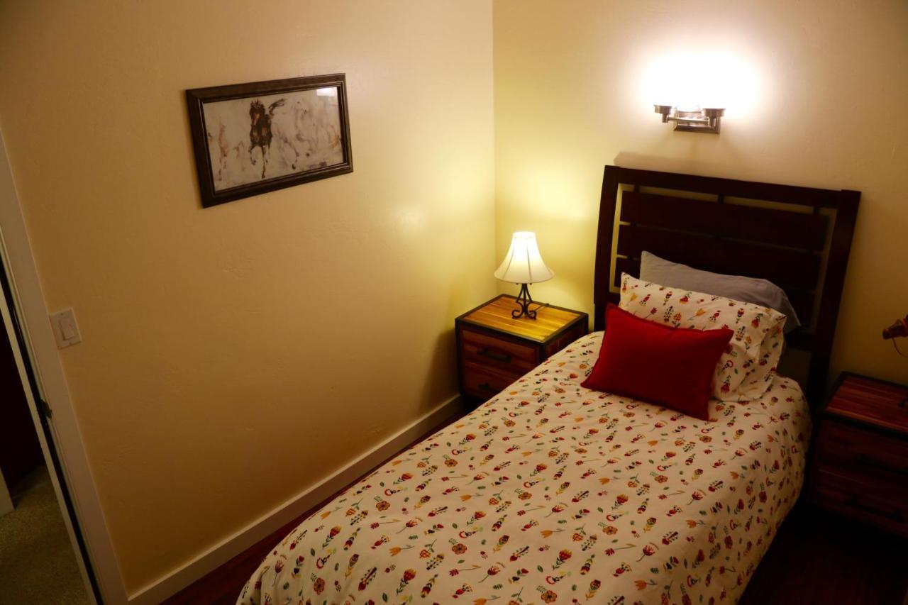 Mancos Inn Extérieur photo